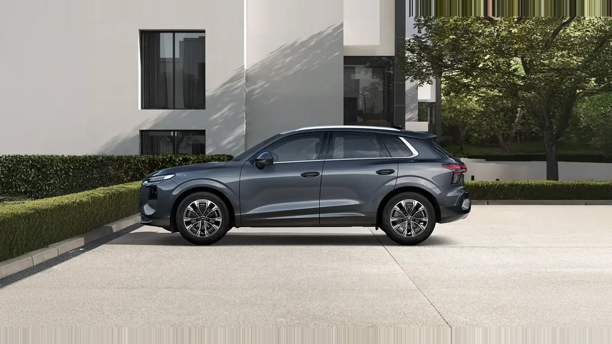 Audi Q3 Advanced TFSI 110kW S Tronic en renting en Zaragoza — Lateral