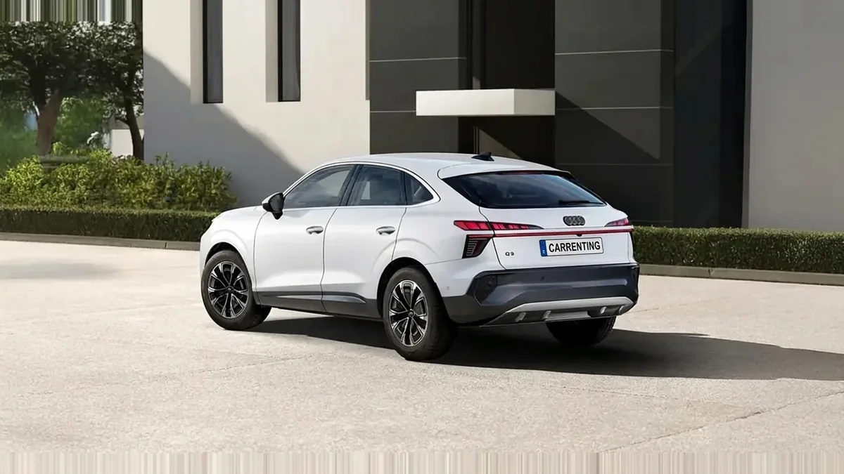 Audi Q3 Sportback Advanced TFSI 110kW S Tronic en renting en Zaragoza — Interior