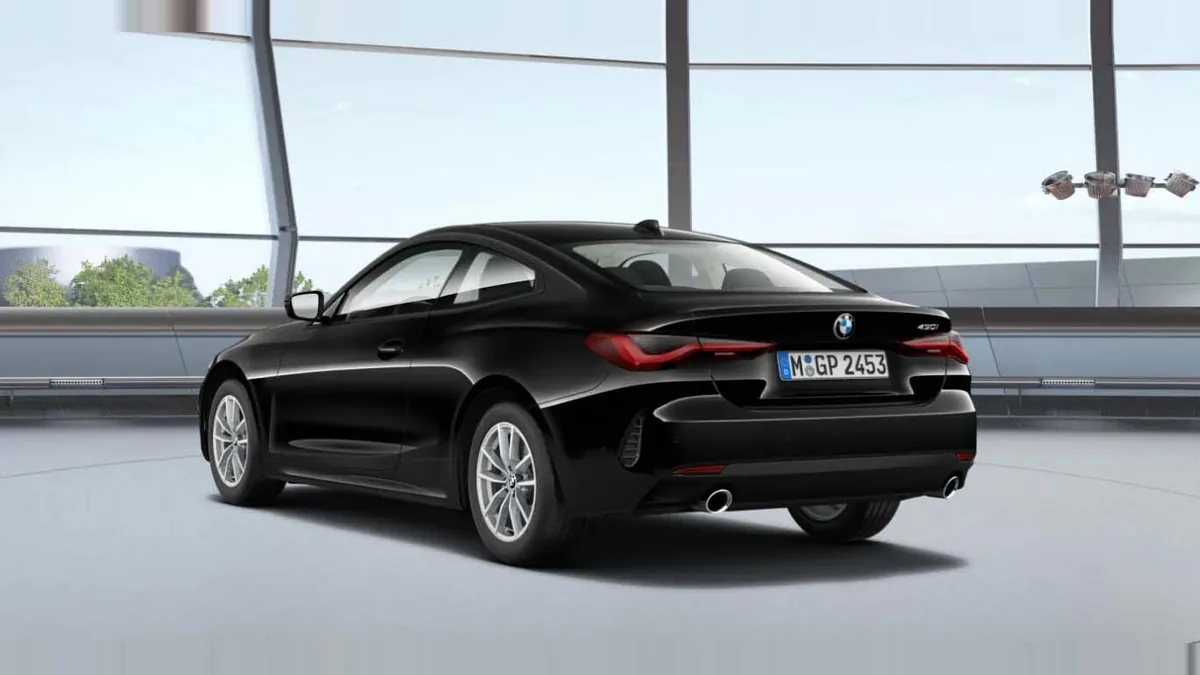 BMW Serie 4 430i xDrive Coupé en renting en Zaragoza — Interior