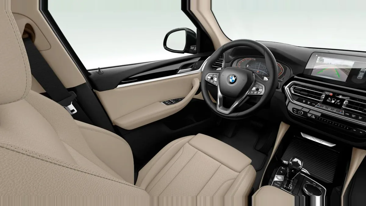 BMW X4 xDrive20d xLine en renting en Zaragoza — Trasera