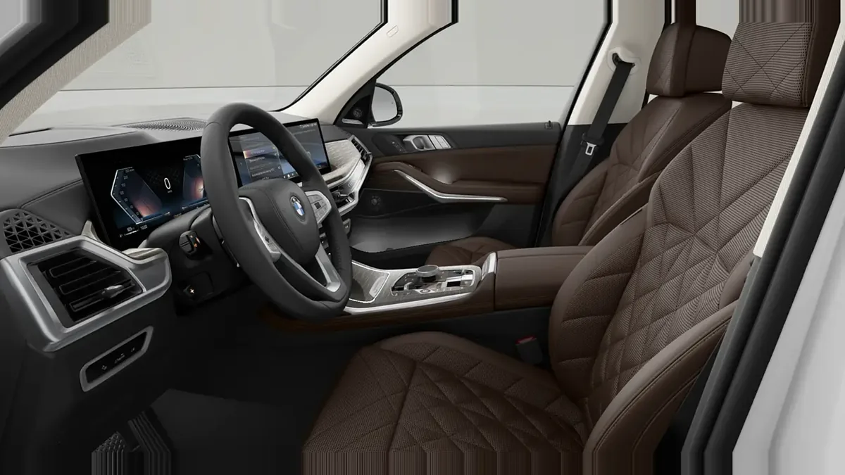 BMW X7 xDrive40i en renting en Zaragoza — Interior