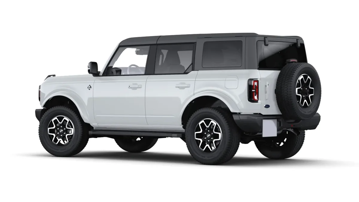 Ford Bronco Outer Banks 2.7 EcoBoost V6 335CV en renting en Zaragoza — Trasera