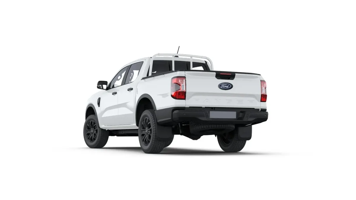 Ford Ranger XLT Doble Cabina 3.0 EcoBlue 240CV en renting en Zaragoza — Trasera