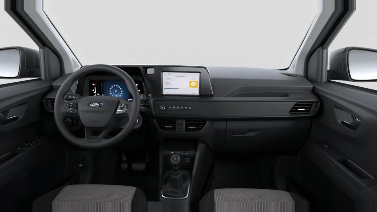 Ford TOURNEO COURIER KOMBI ECOBOOST 1.0 125CV en renting en Zaragoza — Delantera