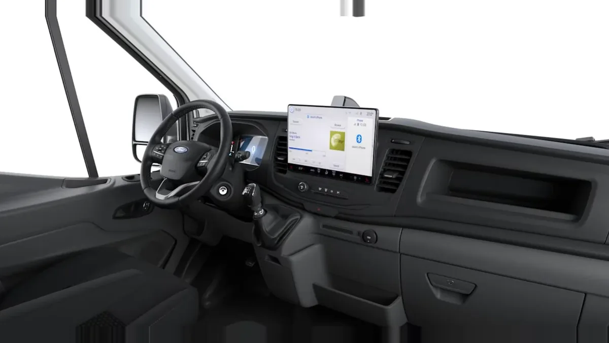 Ford TRANSIT 350 L2 Trend N1 EcoBlue 96kW FWD en renting en Zaragoza — Delantera