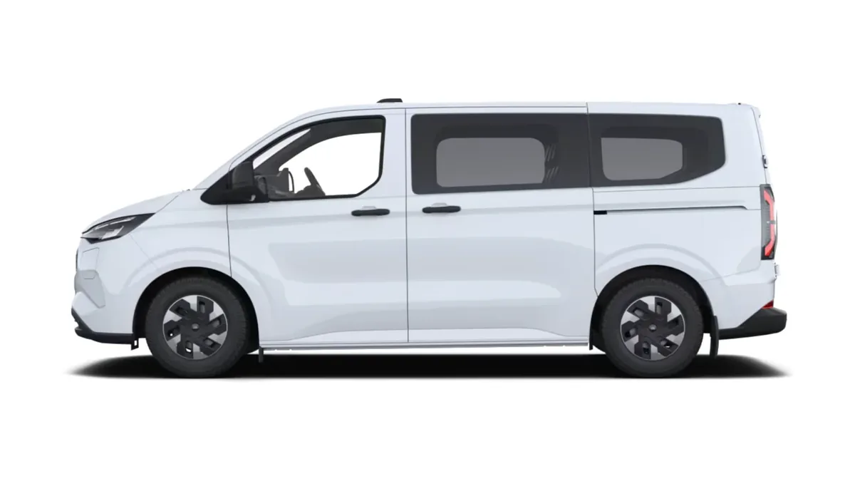 Ford TRANSIT CUSTOM  Kombi BEV 83kWh 100kW 340 L1 Trend en renting en Zaragoza — Lateral