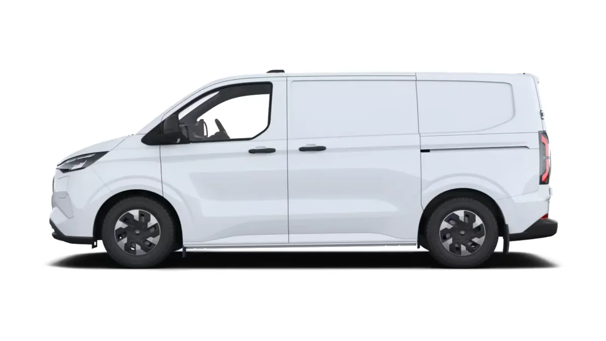 Ford TRANSIT CUSTOM Van BEV 83kWh 100kW 320 L1 Trend en renting en Zaragoza — Lateral