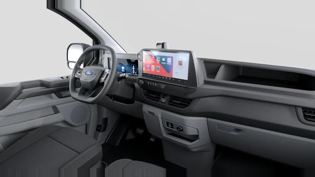 Ford TRANSIT Kombi 2.5 Duratec PHEV 171 340 L1 Trend en renting en Zaragoza — Delantera