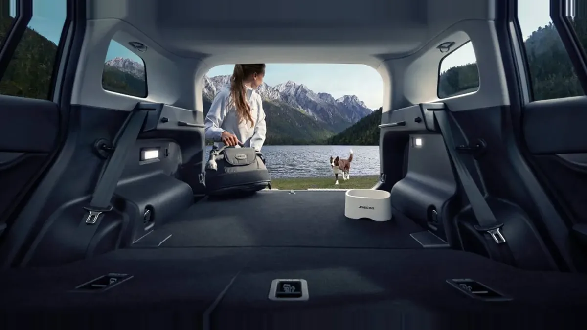 Jaecoo 5 Híbrido Pure 1.5 TGDI 165kW (224CV) 4x2 en renting en Zaragoza — Interior