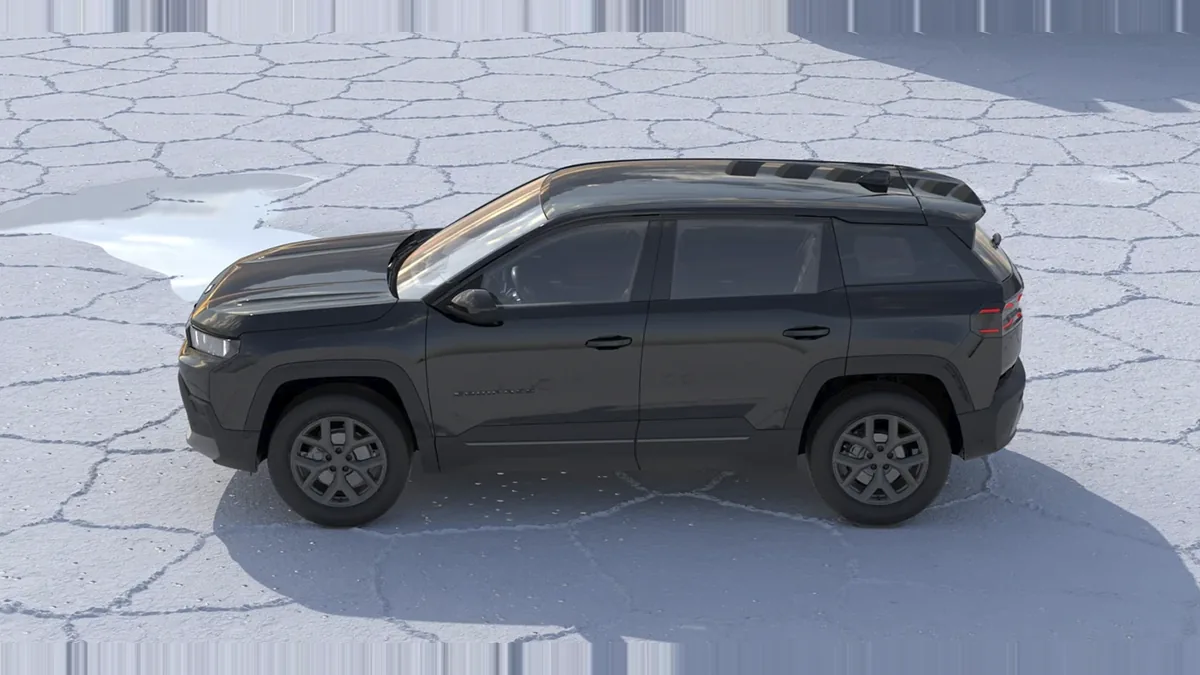 Jeep Compass 1.2 MHEV Altitude 145CV en renting en Zaragoza — Lateral
