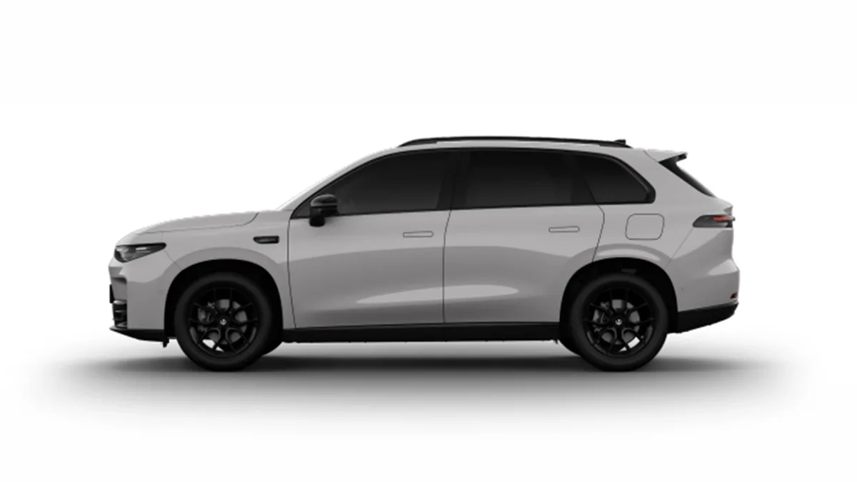 Leapmotor C10 REEV 28.4 kWh Style AT en renting en Zaragoza — Trasera