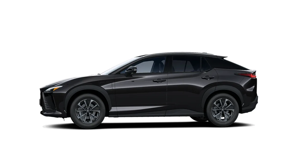 Lexus RZ 350e e-Premium Efficiency FWD 224CV en renting en Zaragoza — Trasera