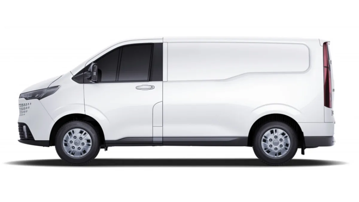 Maxus Deliver 7 Furgón 2.0D L2H1 150 (MERCANCÍAS PROPIAS) en renting en Zaragoza — Trasera