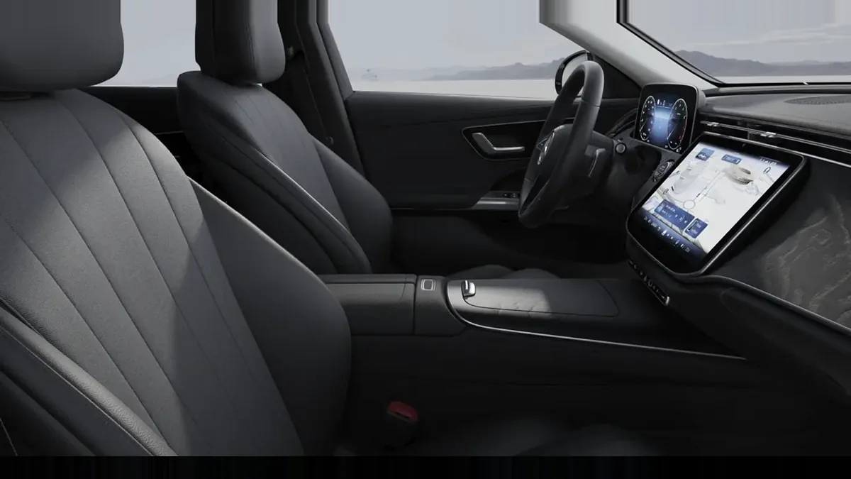 Mercedes-Benz Clase E 200 en renting en Zaragoza — Interior