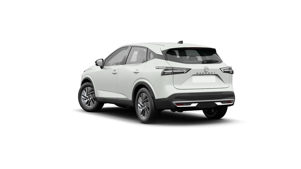 Nissan Qashqai DIG-T 158CV MHEV 4x2 Acenta WHT en renting en Zaragoza — Trasera