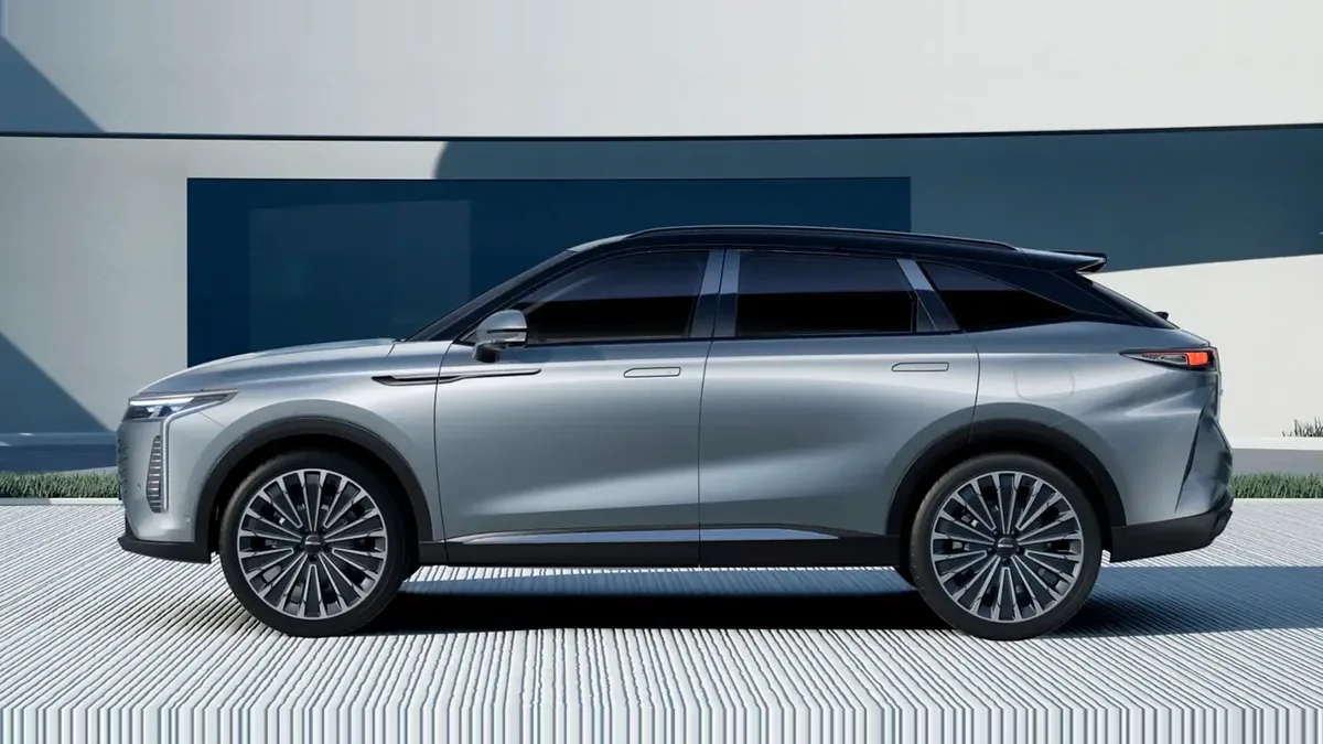 Omoda 9 1.5 TGDI Híbrido Premium 537CV en renting en Zaragoza — Delantera