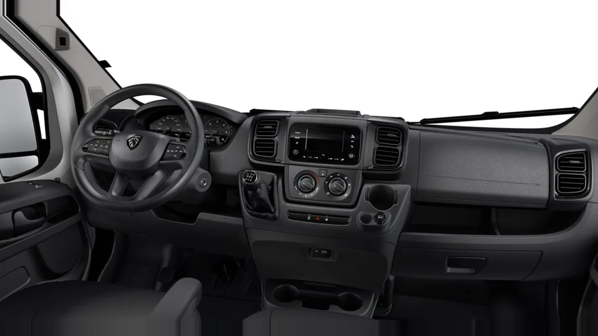 Peugeot Boxer Caja Paquetera Portón L3 3.5T Max BlueHDi 180 S&S 6vel en renting en Zaragoza — Delantera