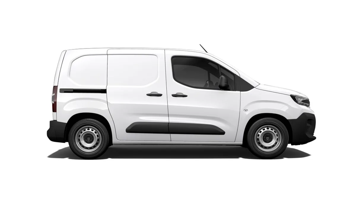 Peugeot Partner Furgón M Diésel 100CV Man en renting en Zaragoza — vista 6