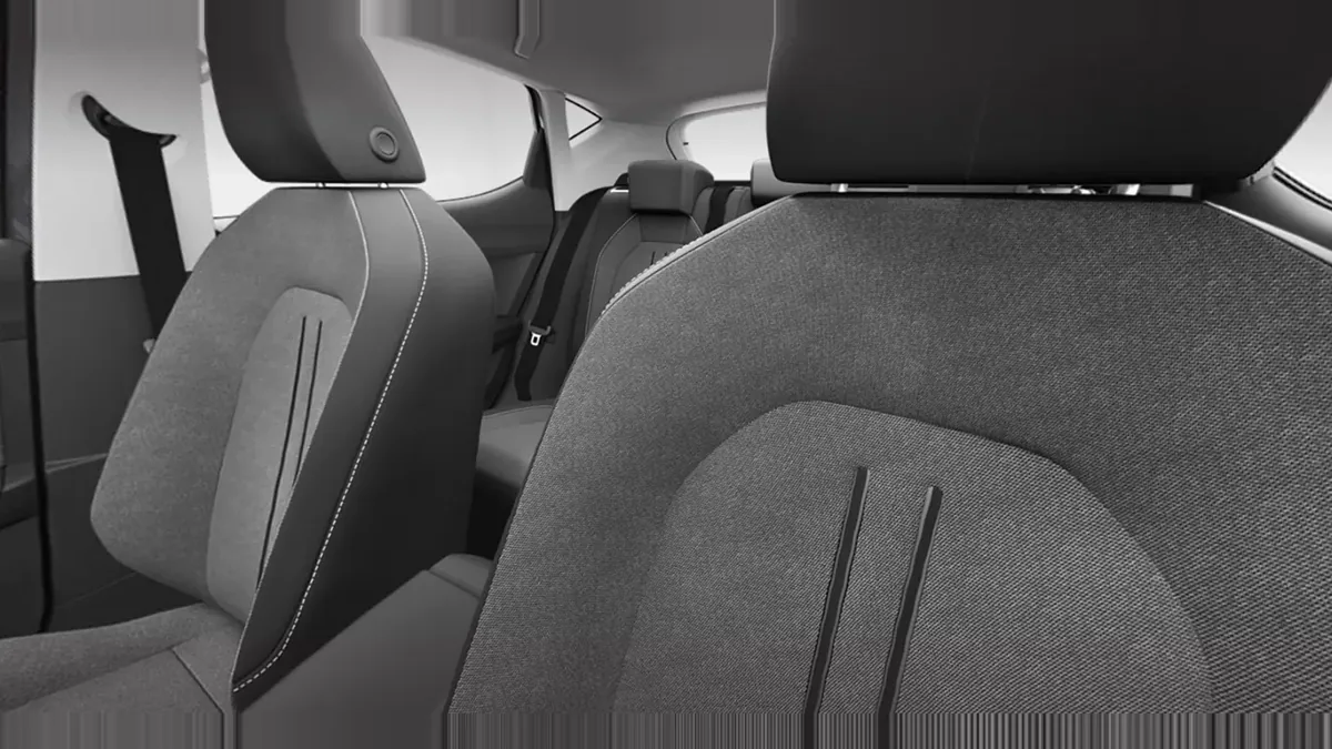 SEAT León 1.5 eTSI Style Fleet Pack en renting en Zaragoza — Interior
