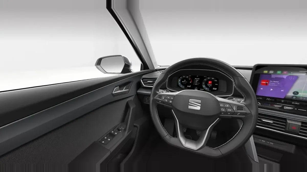 SEAT León 2.0 TDI Style XL Fleet Pack en renting en Zaragoza — Trasera