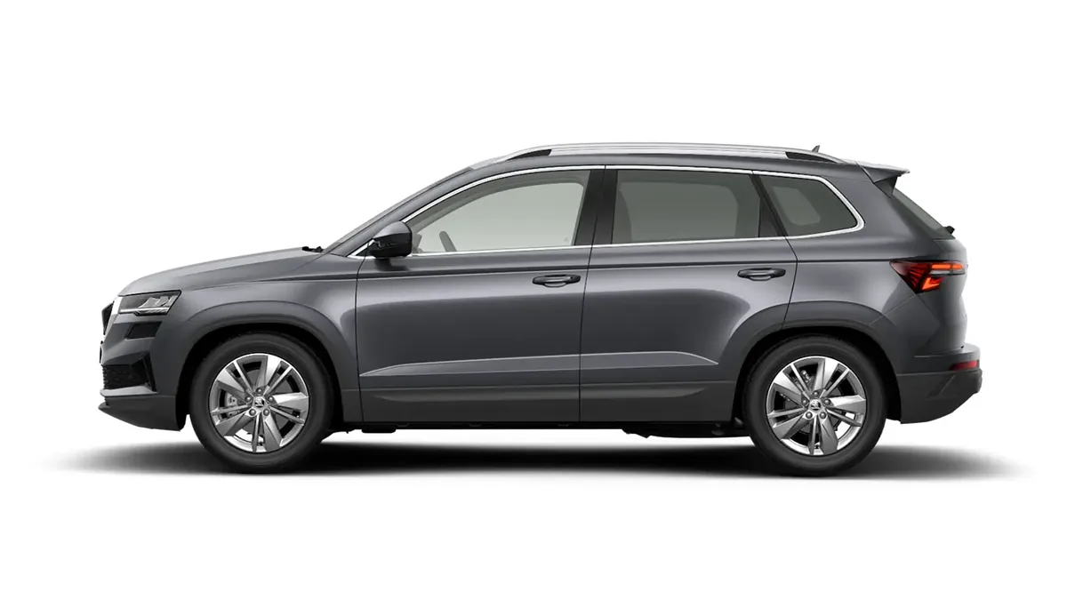 Škoda Karoq Selection 2.0 TDI DSG en renting en Zaragoza — Delantera