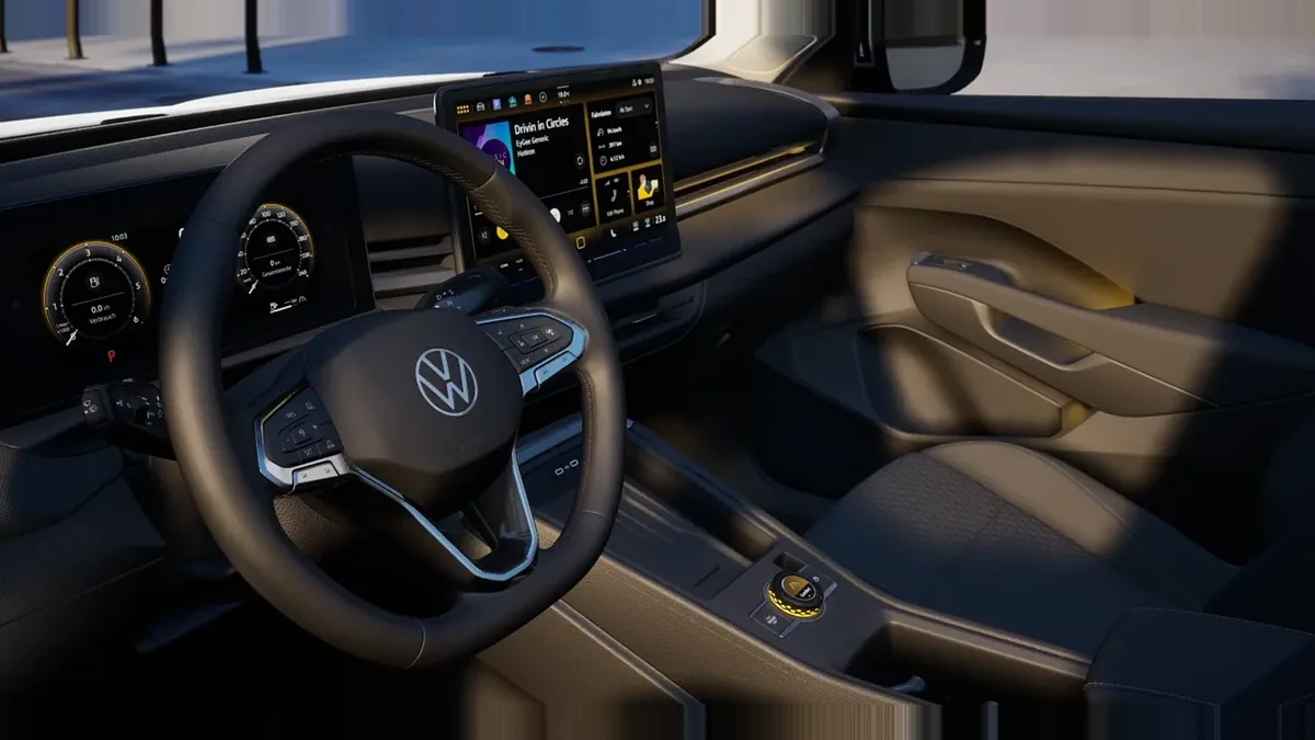 Volkswagen T-ROC Match 1.5 eTSI 150CV DSG en renting en Zaragoza — Interior
